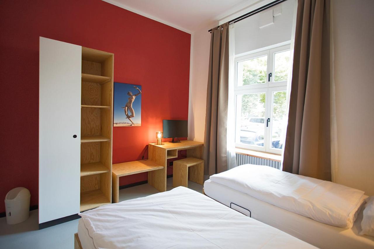 Schillinger-Berlin Am Tempelhofer Feld Aparthotel Exteriör bild